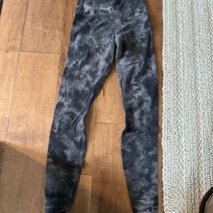 Lulu lemon black and gray align leggings